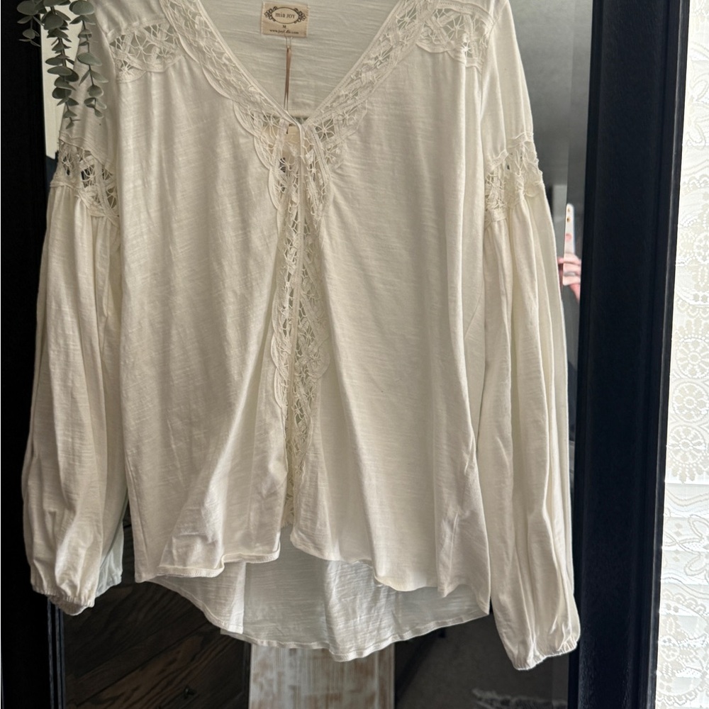 Chic Ivory Lace Detail Blouse